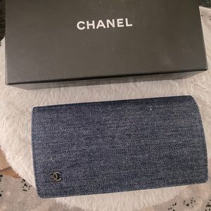 CHANEL Sunglass case